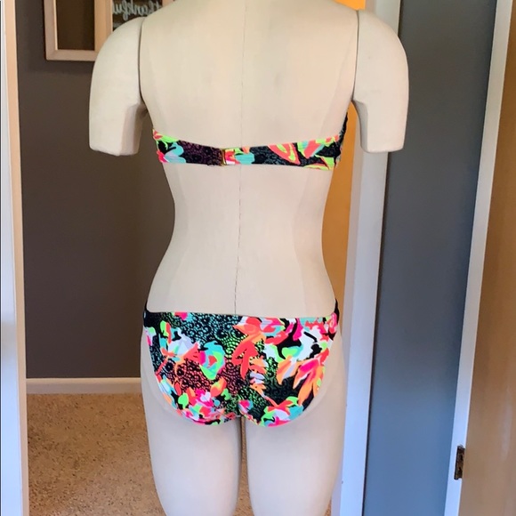 - Neon two-piece bikini size small new tags - Picture 4 of 8